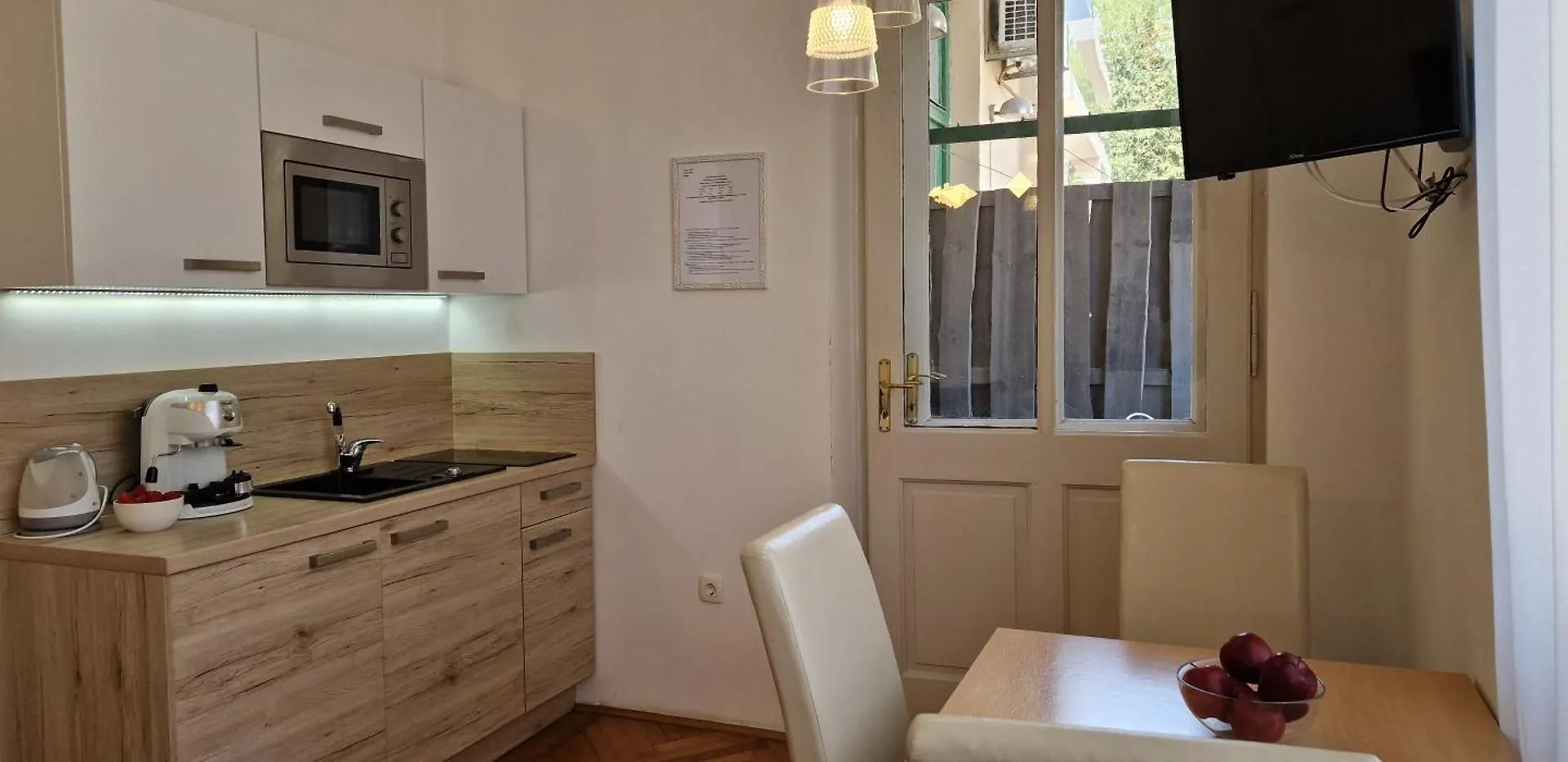 Apartment Medea 2 With Private Parking Opatija