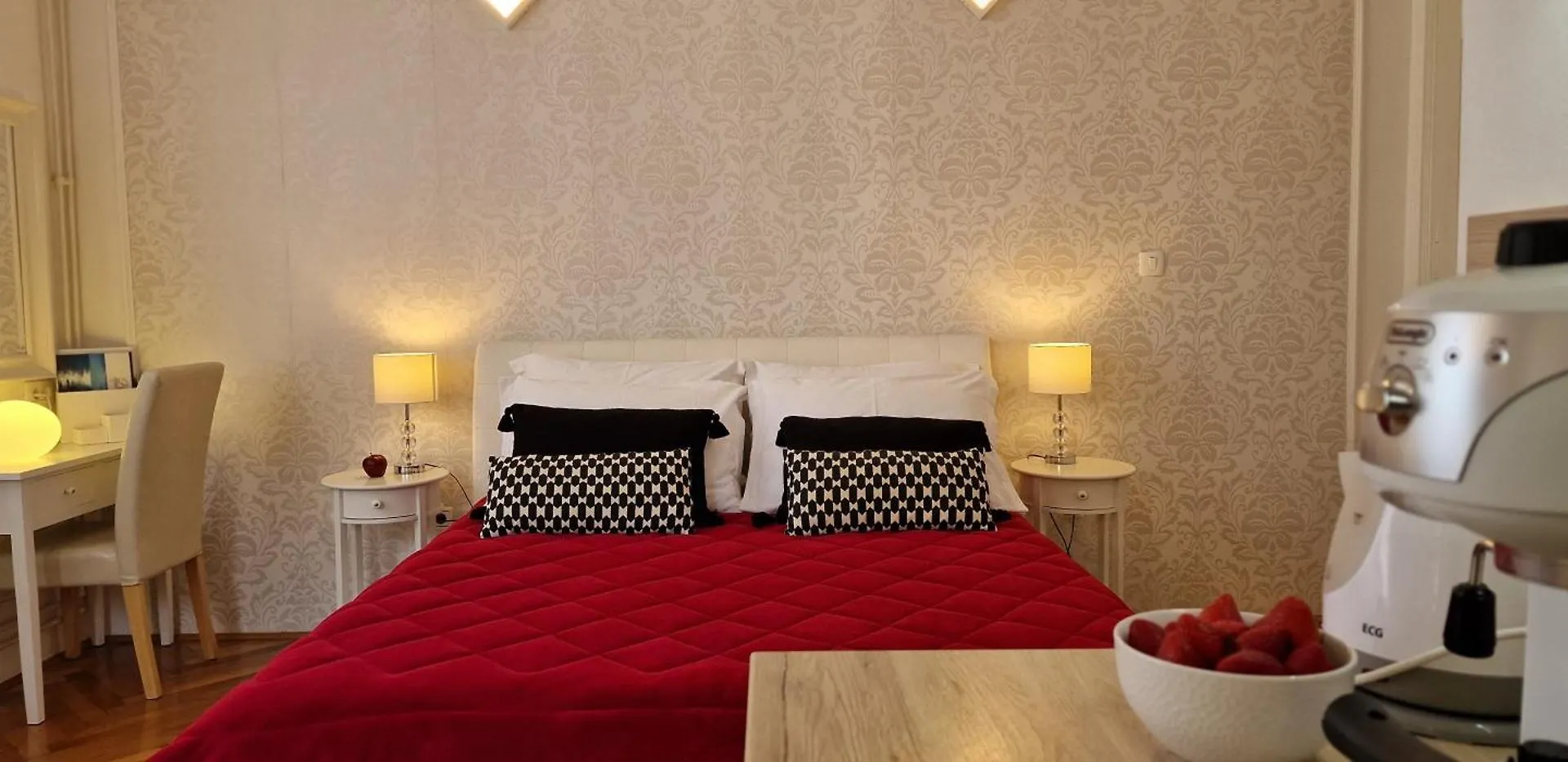 Apartment Medea 2 With Private Parking Opatija